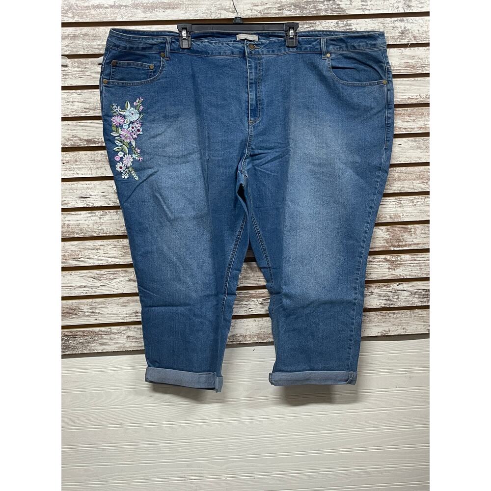 Woman Within Extended Plus Size Women's Jean Capri Size 36W Embroidered New